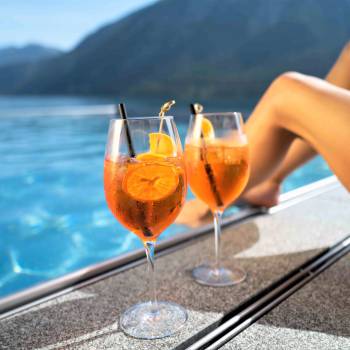 Aperol Spritz am Infinitypool