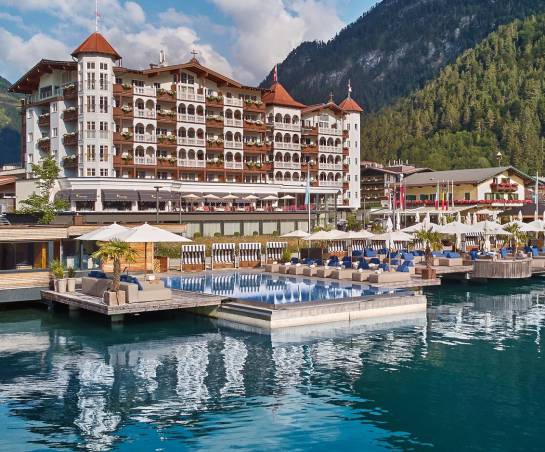 Das Hotel Entners am See im Sommer